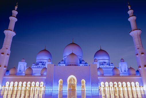 mosque is where Muslims pray